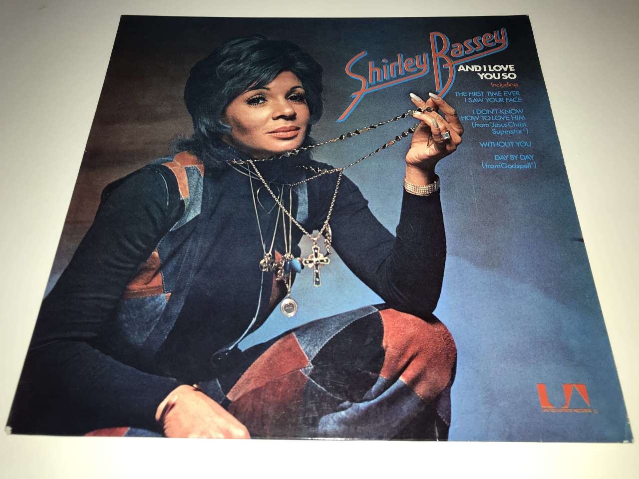 Shirley Bassey ‎– And I Love You So