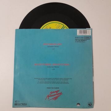 Scorpions – Rhythm Of Love