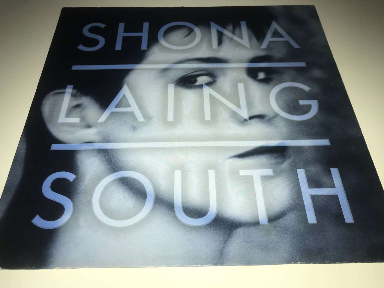 Shona Laing ‎– South