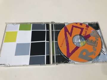 R.E.M. – Up