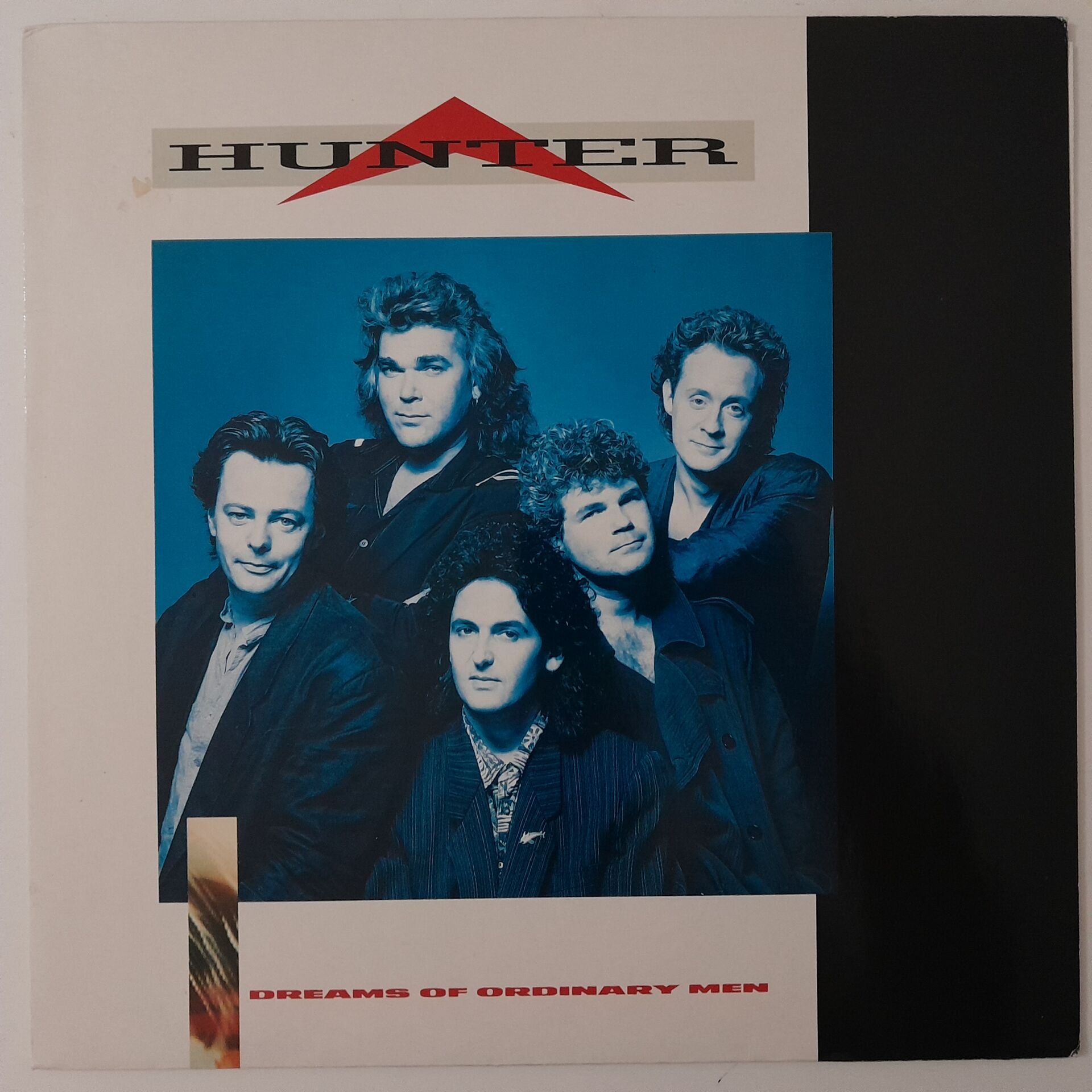 Hunter – Dreams Of Ordinary Men