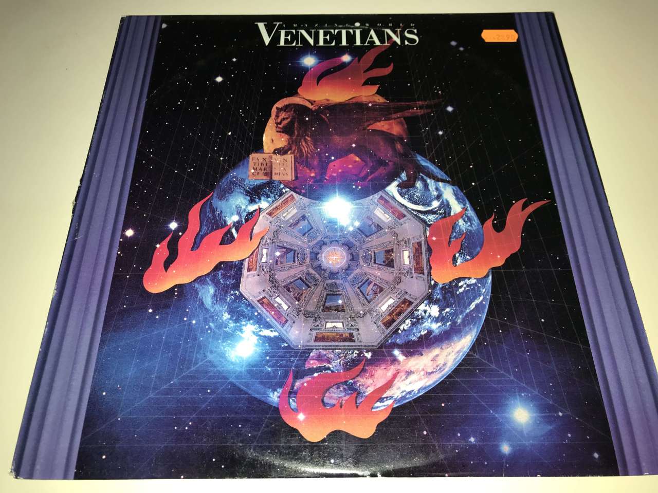 Venetians ‎– Amazing World