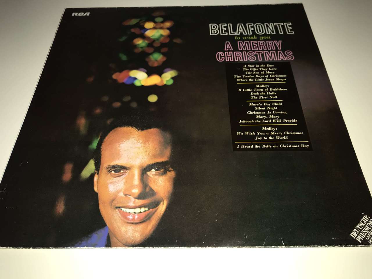 Harry Belafonte ‎– To Wish You A Merry Christmas
