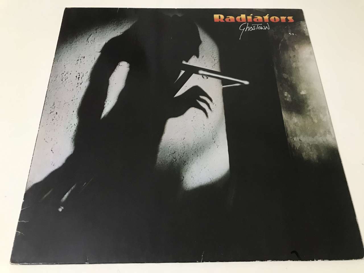 Radiators – Ghostown