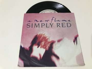 Simply Red – A New Flame