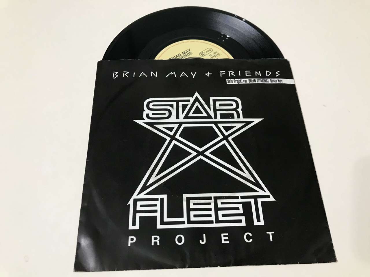Brian May + Friends – Star Fleet