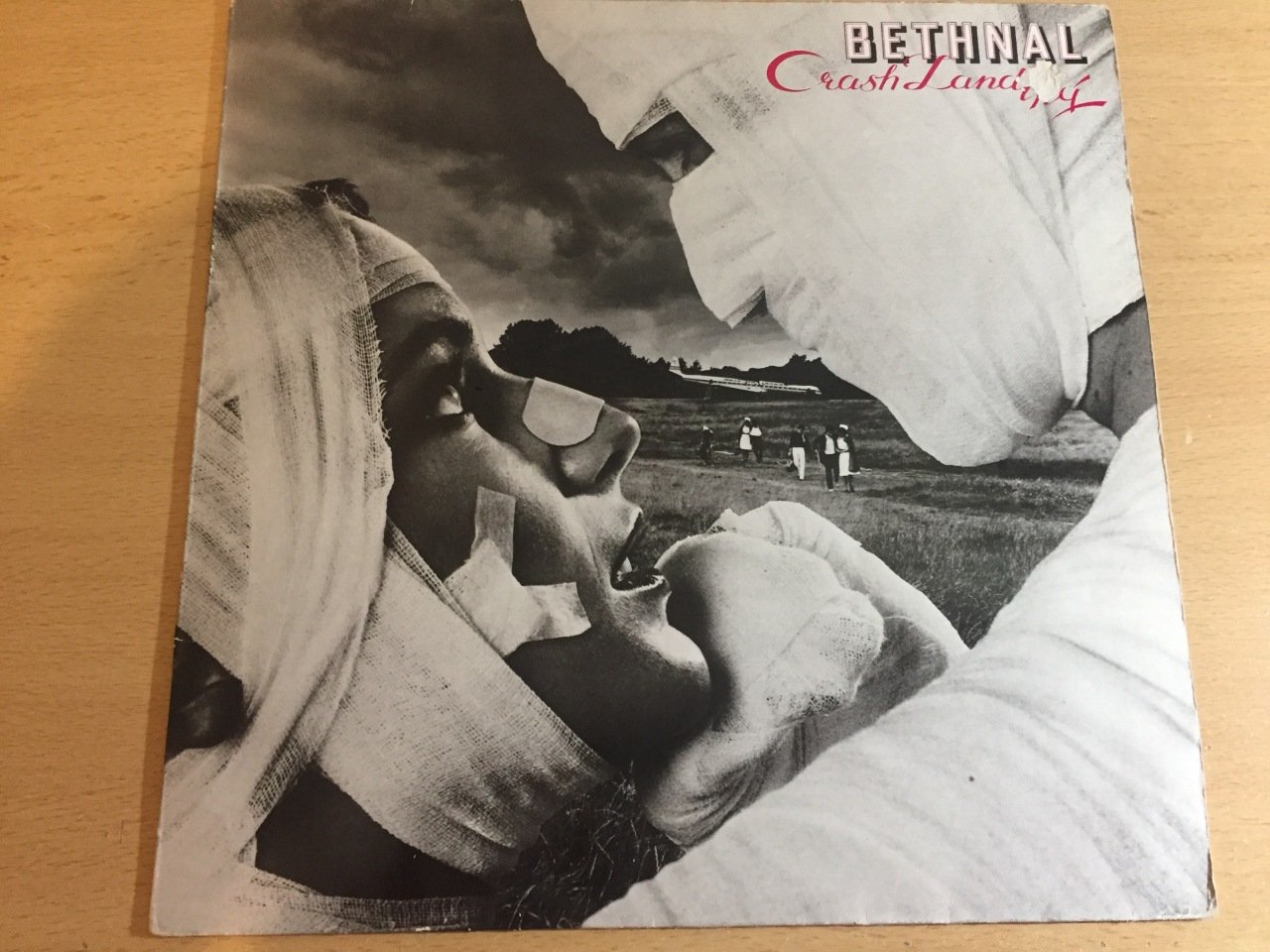 Bethnal ‎– Crash Landing