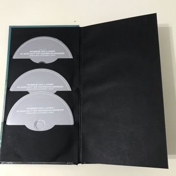 Robbie Williams – In And Out Of Consciousness (Greatest Hits 1990-2010) 3 DVD + 3 CD